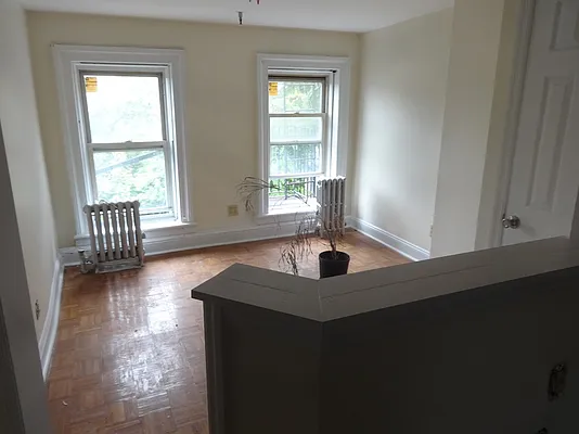 Rented by Blue Egg Realty Corp | media 50