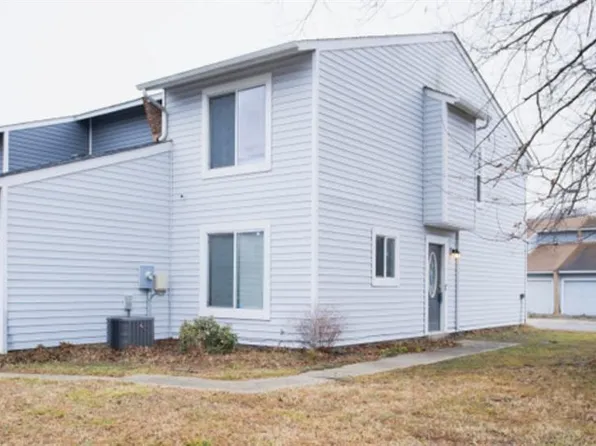 5900 Blackpoole Ln, Virginia Beach, VA 23462