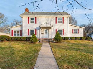 214 N Maple Ave, Minier, IL 61759