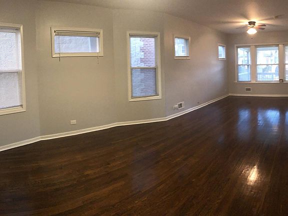 3rd image of 3328 W Eastwood Ave #1
