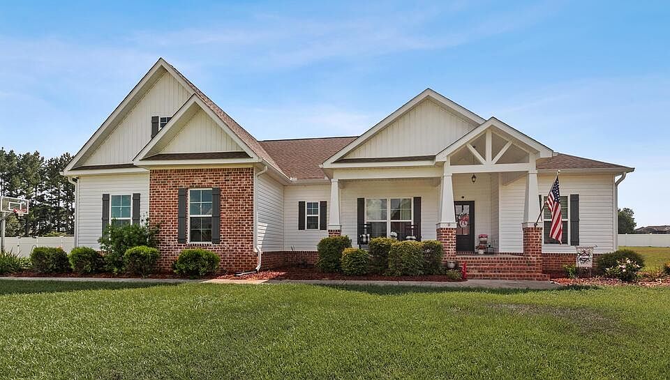 1st image of 141 Crabapple Ct
