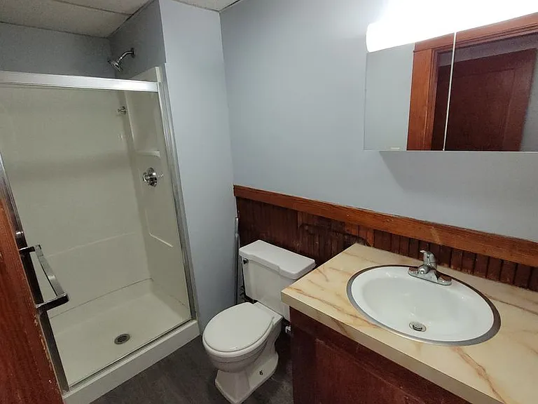 310 Cartier St #4 — Photo 9