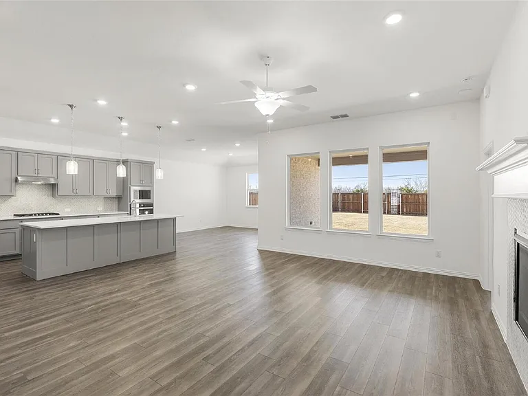 2109 Hibiscus Ln — Photo 5