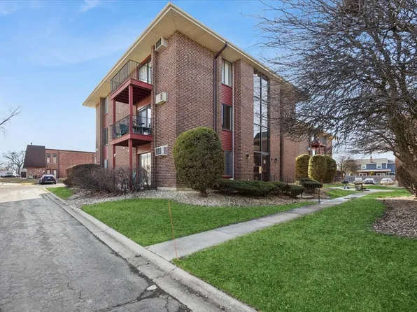 15822 Terrace Dr Unit R02, Oak Forest, IL 60452