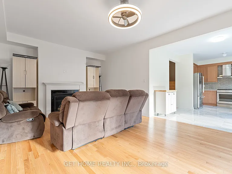 1212 Drinkle Cres — Photo 10