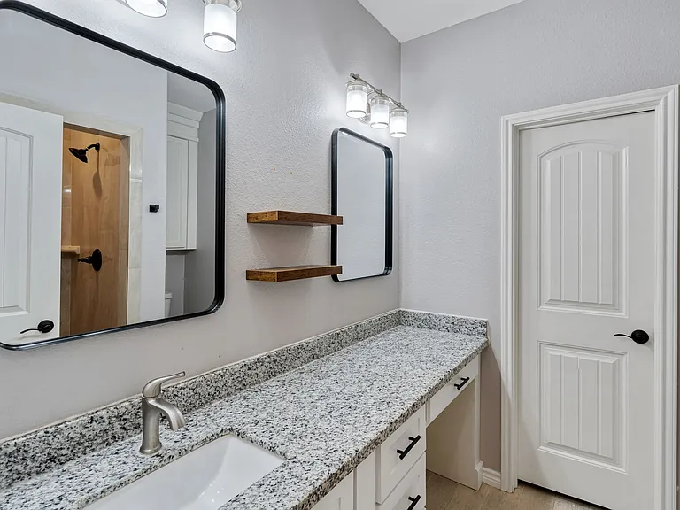 1009 Tesoro Hls — Photo 13