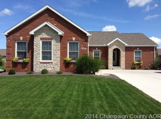 1410 E Alydar Dr, Mahomet, IL