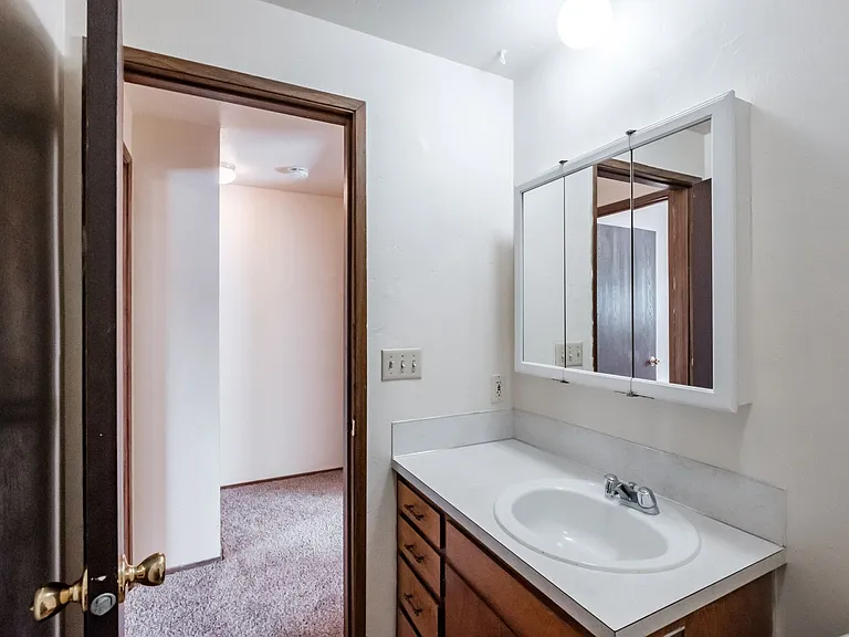 Meadow Green Townhomes — Photo 12