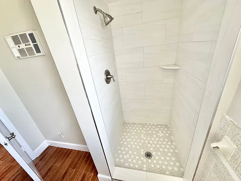 3140 Caledonia Ave — Photo 9
