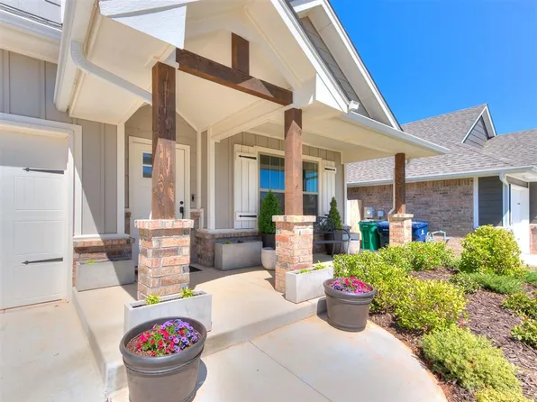 12413 SW 30th St, Yukon, OK 73099