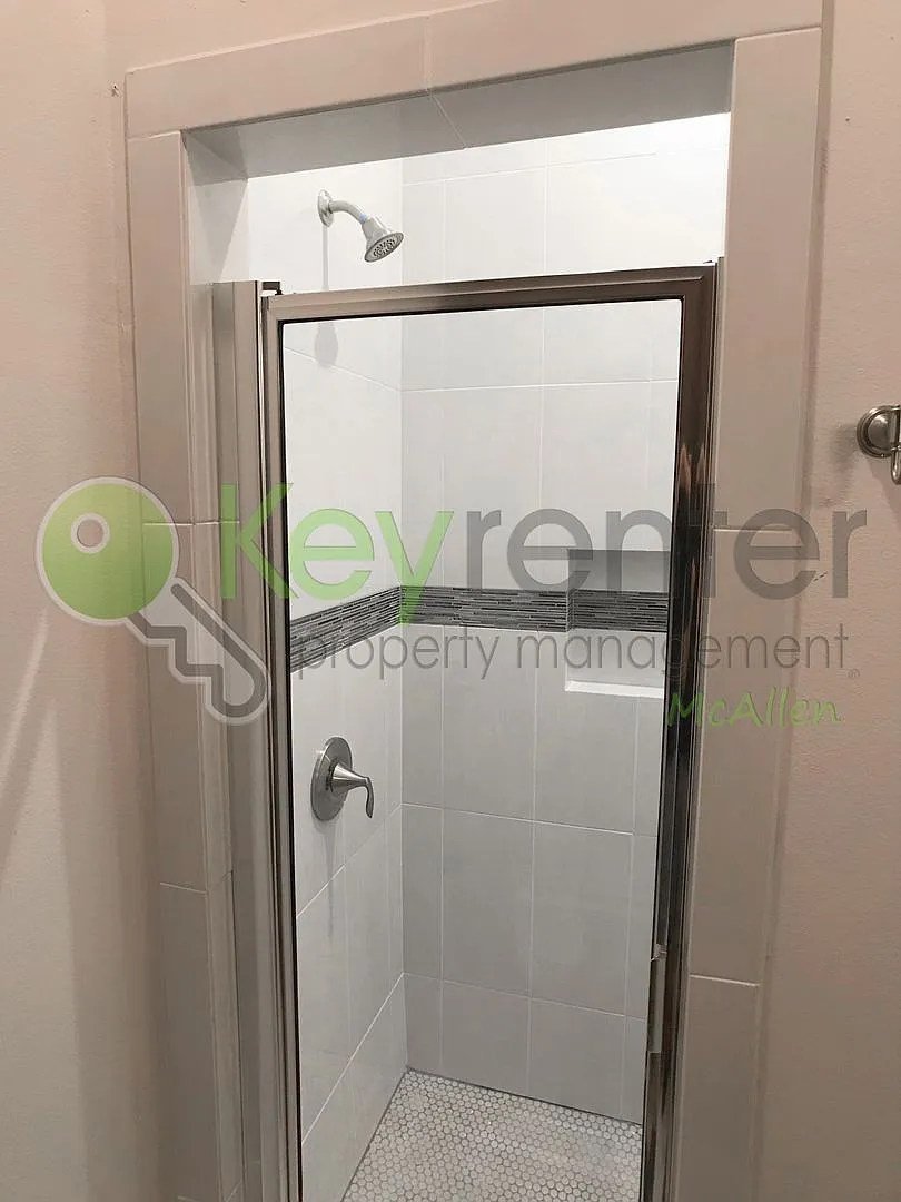 3 Bed/2 Bath Townhome in Mcallen TX — Photo 4