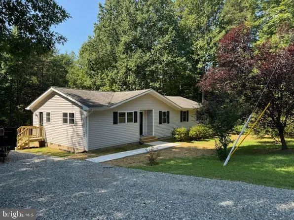 81 Oakland Pl, Louisa, VA 23093