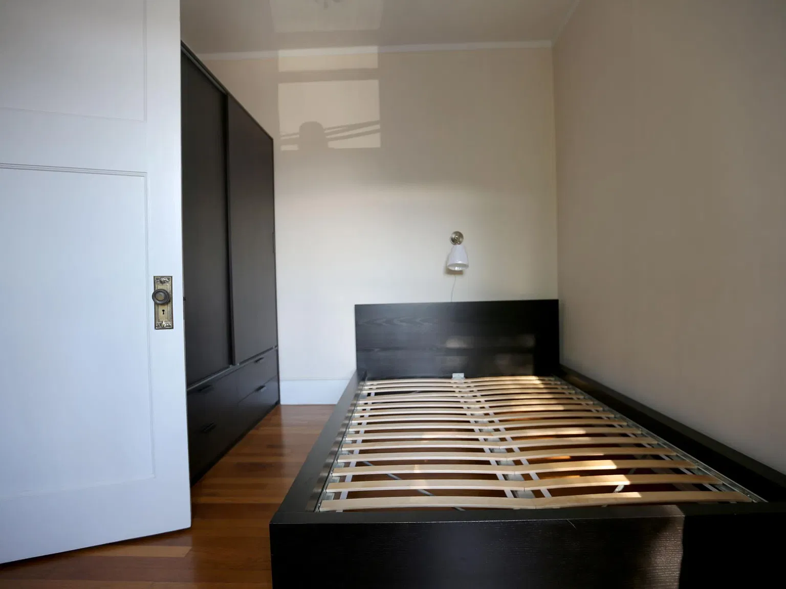 2 bed, 850 sqft, $2,300 — Photo 4
