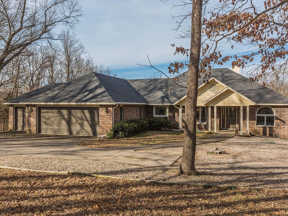 1st image of 16 Magrath Ln