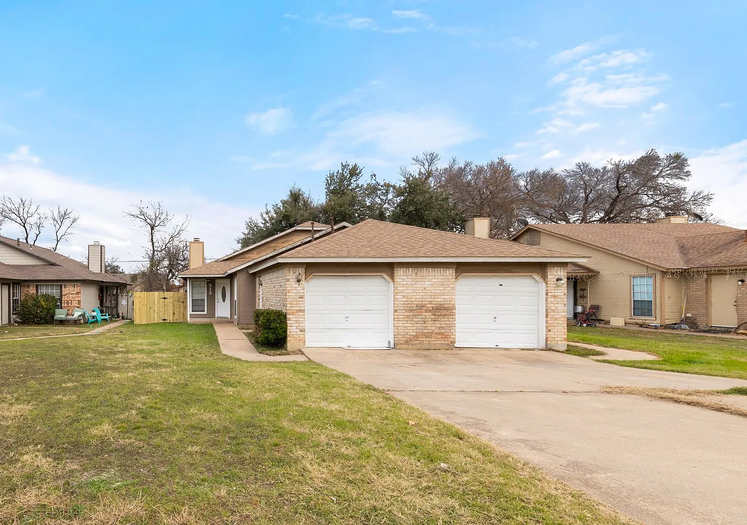 313 Greenlawn Blvd Round Rock, TX. 78664 — Photo 1