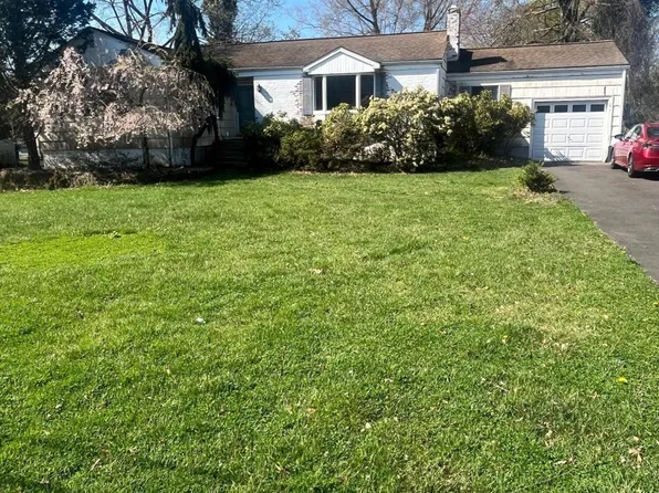 216 Queens Drive S, Little Silver, NJ 07739