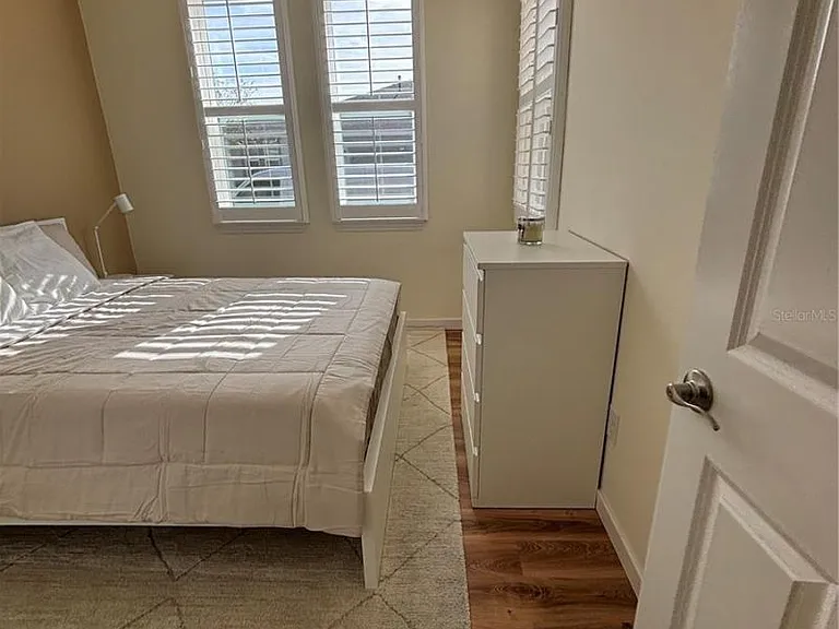 5235 NW 33rd Pl — Photo 7