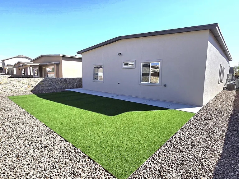 3857 Loma Cortez Dr — Photo 24