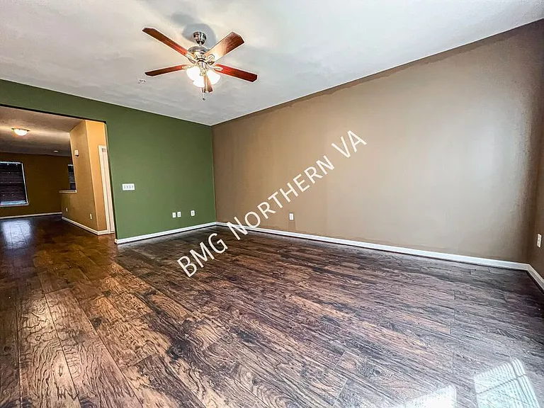 9535 Center St — Photo 10