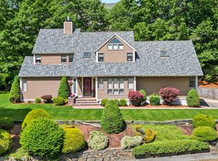 224 Bartholomew St, Peabody, MA 01960