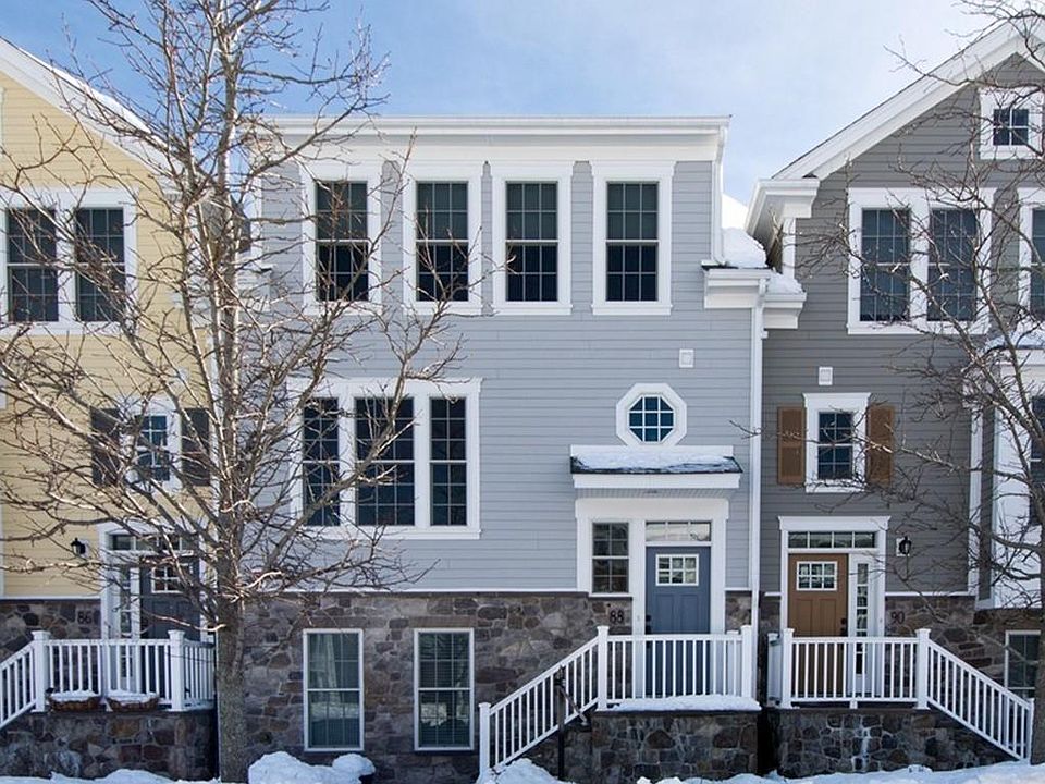 1st image of 88 Parkview St