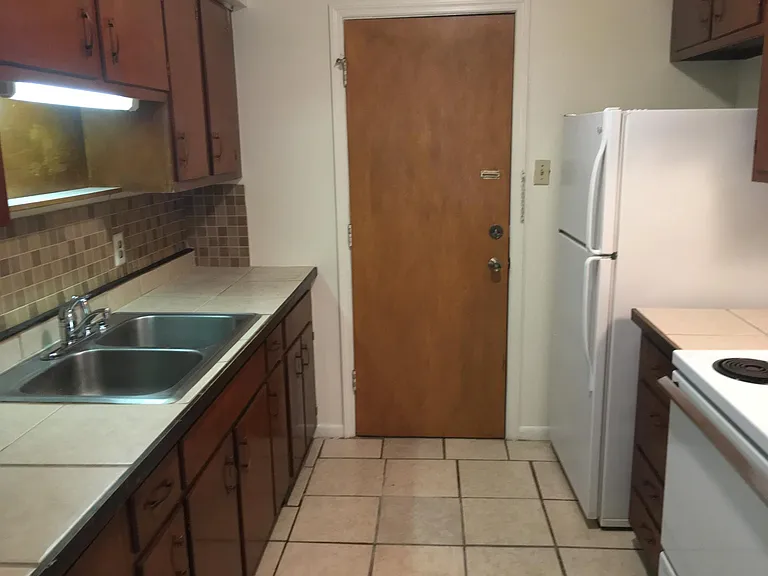 420 Steele Blvd #3 — Photo 10