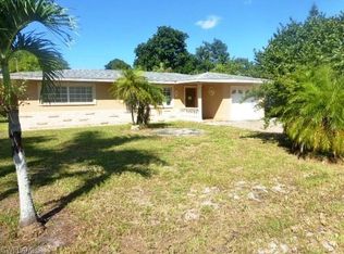 2123 43rd Ln SW, Naples, FL 34116