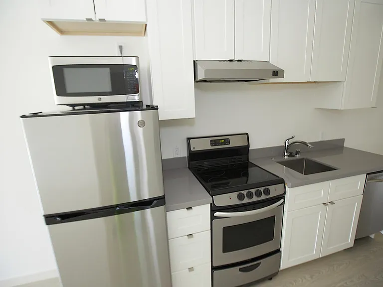 1335 Folsom — Photo 18