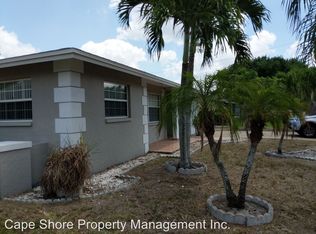 1417 SE 26th St, Cape Coral, FL 33904