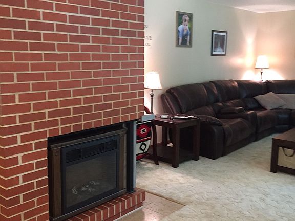 2nd image of 22 Fairview Dr