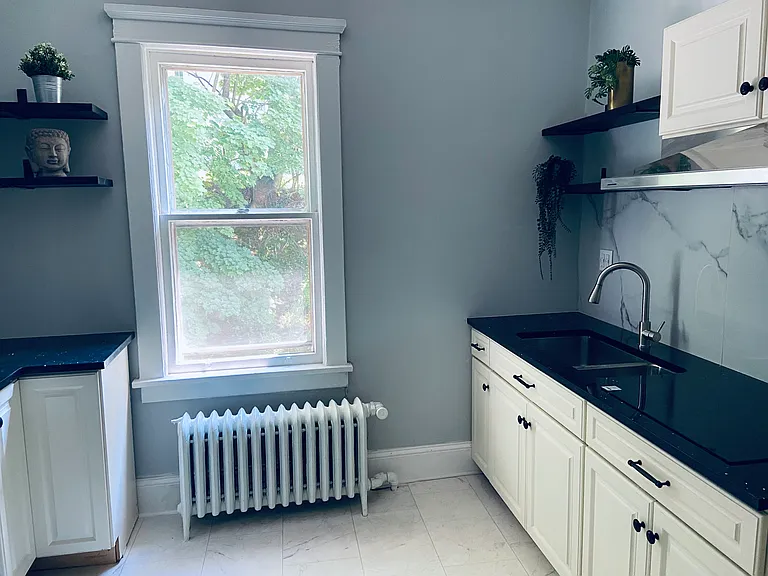 14 Croton Ave #3 — Photo 2