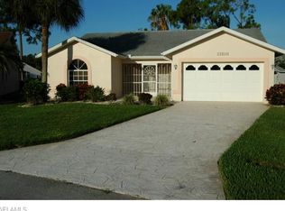 17615 Date Palm Ct, North Fort Myers, FL 33917