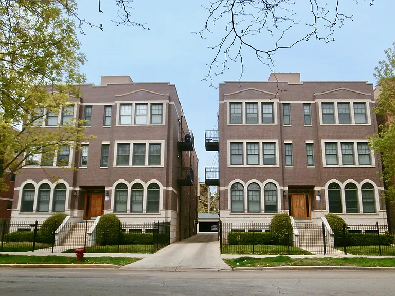 1522-28 W Greenleaf Ave #2W — Photo 1