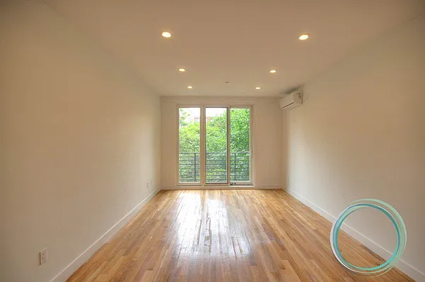 Rented by GTM Property Group  | media 39