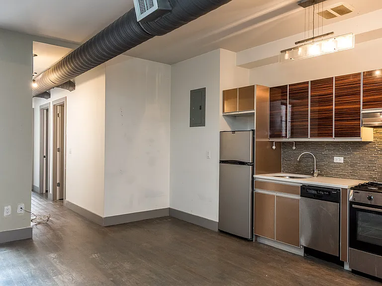 319 Knickerbocker Ave #3A — Photo 1