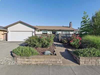 1644 Sarkesian Dr, Petaluma, CA, 94954