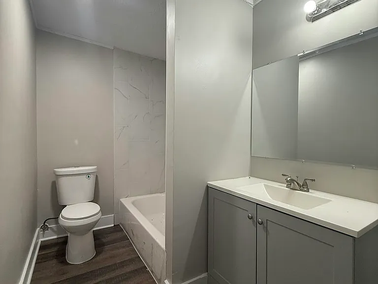 705 Harahan Rd — Photo 2