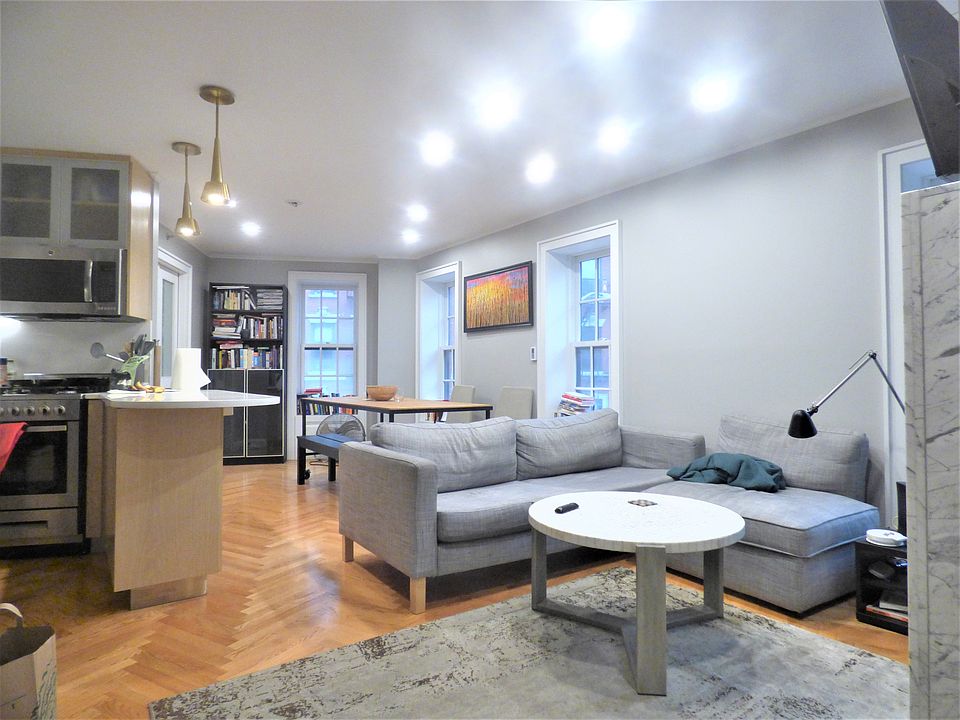 1st image of 43 Mac Dougal St #3