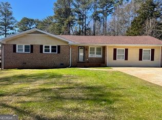 17 Foster Dr, Newnan, GA 30263