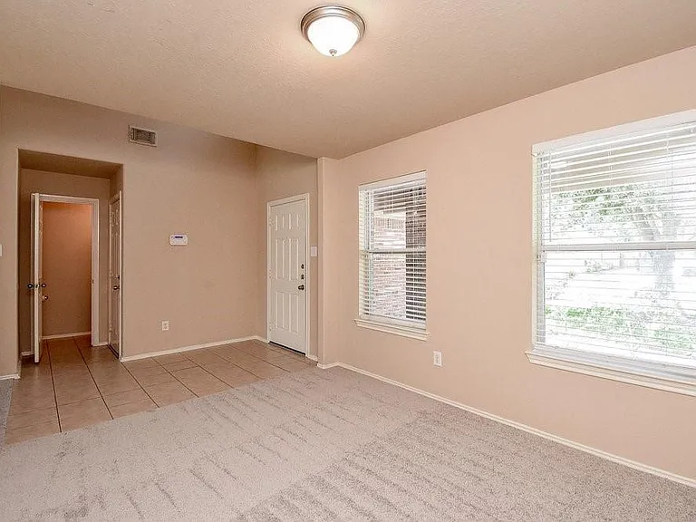 9602 Siano Pines Dr — Photo 40