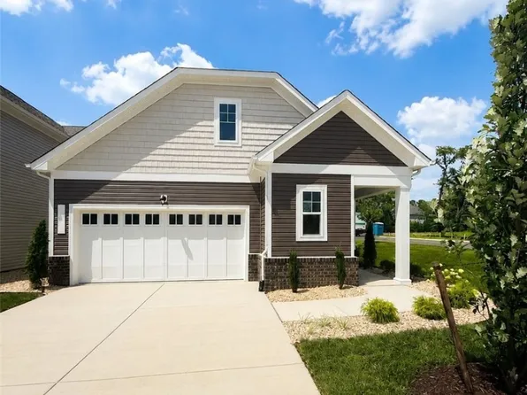 9001 Szalay Ln, Ashland, VA 23005