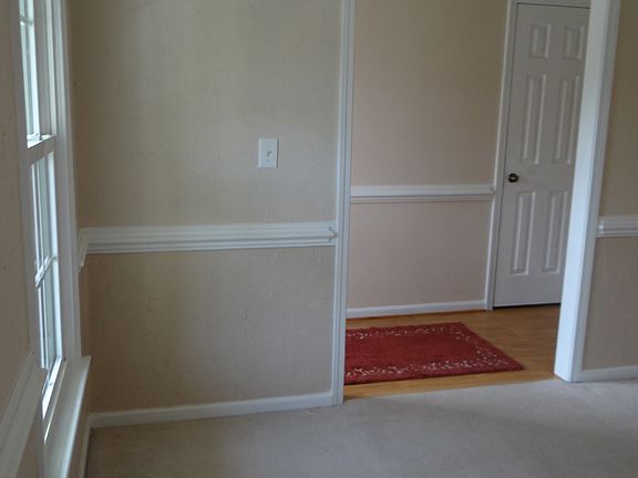 4th image of 948 Stockleybridge Dr