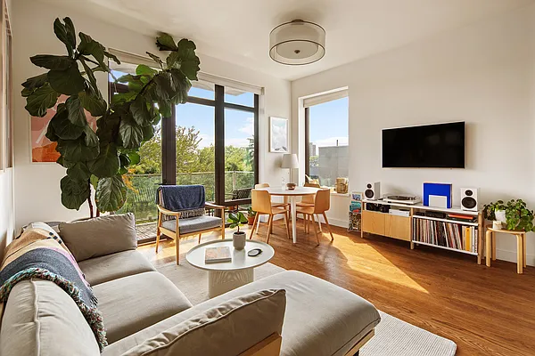 Sold by Compass | media 8