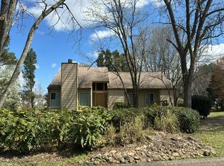 1950 Brownridge Dr NE, Marietta, GA 30062