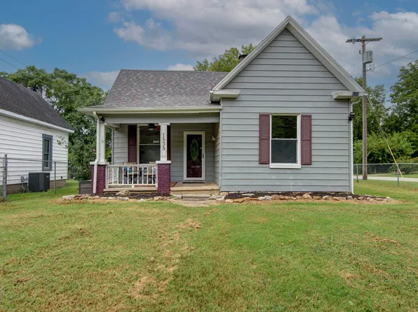 1535 N Rogers Avenue, Springfield, MO 65803