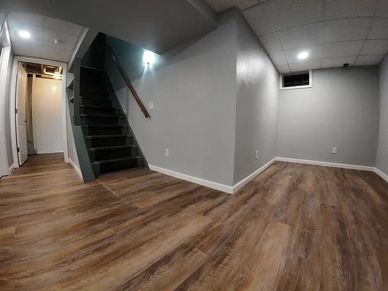 401 Ardmore St — Photo 11