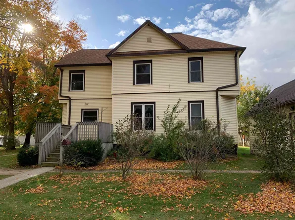 102 Butler St, Ackley, IA 50601