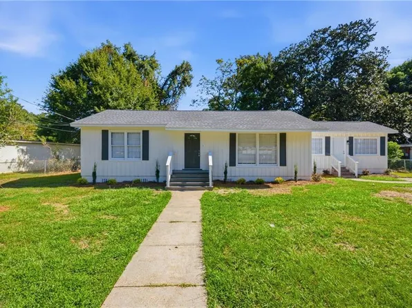 318 Sutherland Dr, Chickasaw, AL 36611