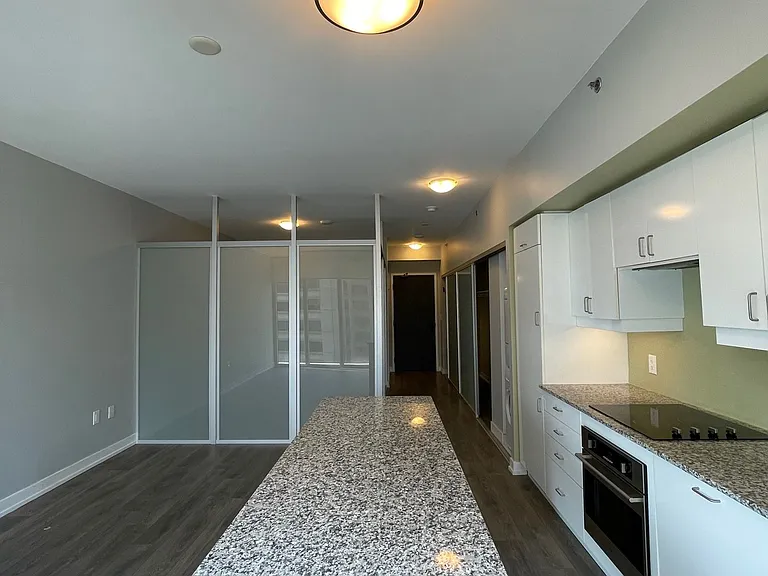 426 University Ave #1709 — Photo 8