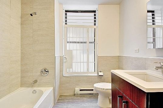 4th image of 272 Manhattan Ave APT 2H